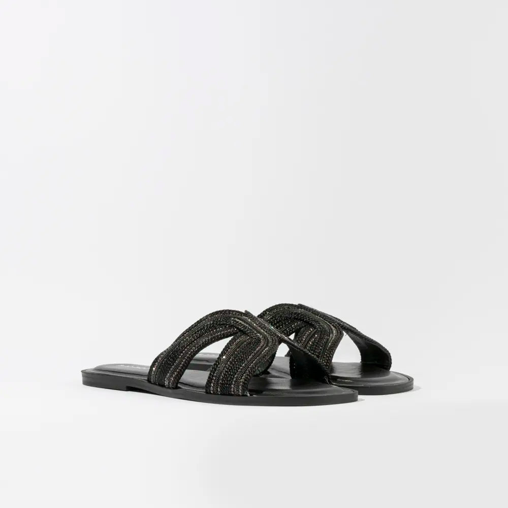 NEGRO