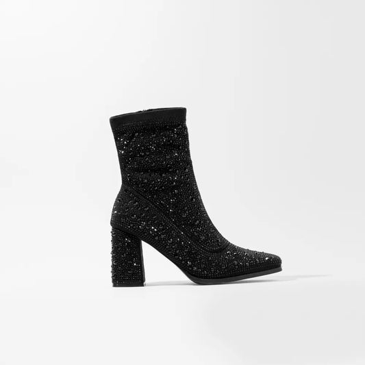 Bota_negra_mujer