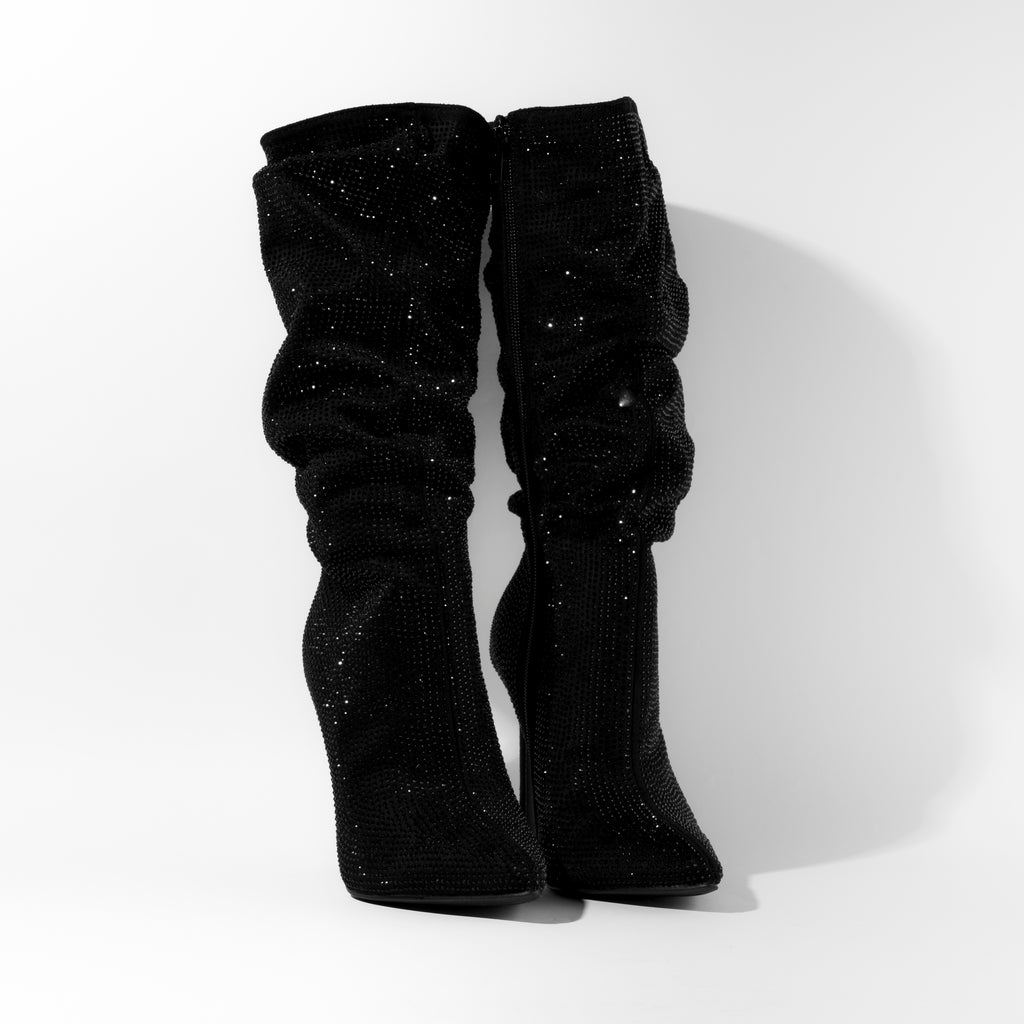 bota negra tacón de aguja