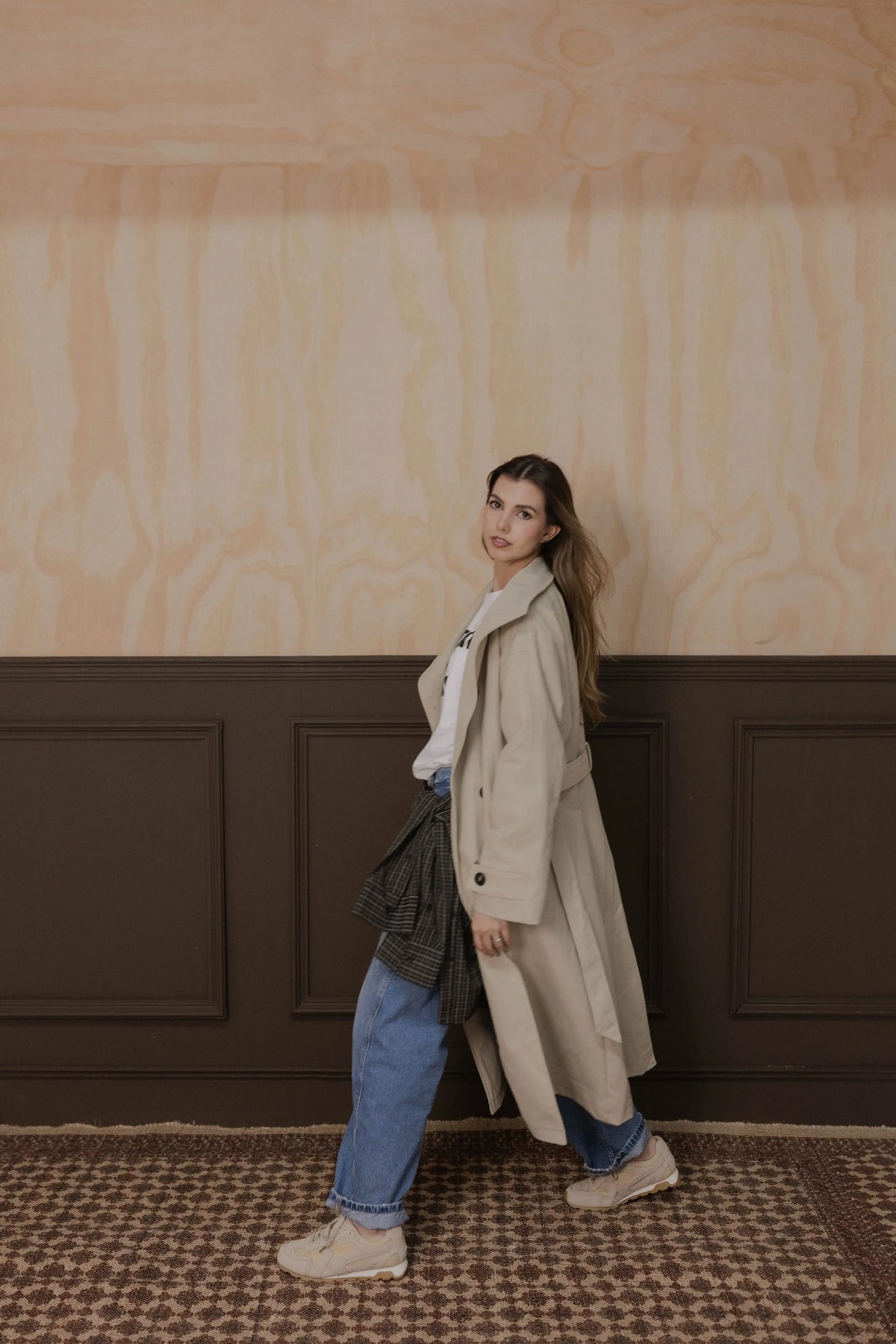 TAUPE